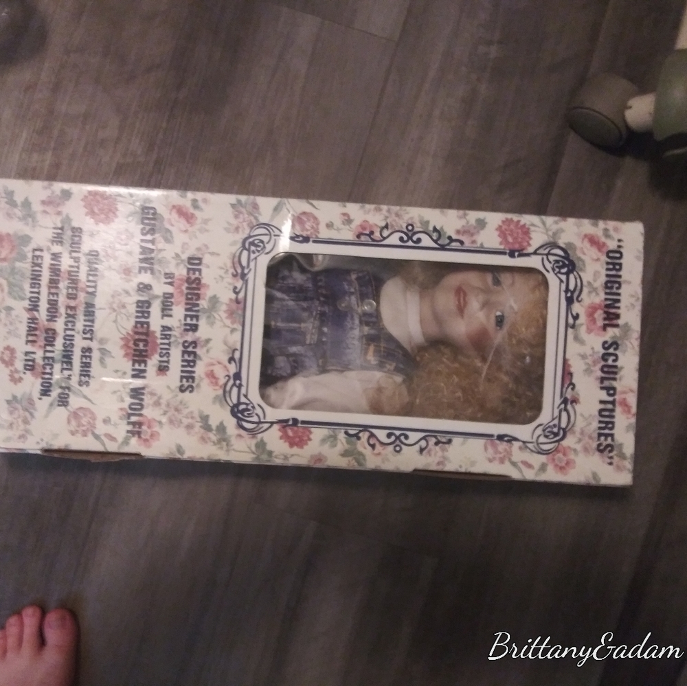 Collectable dolls - Picture 2 of 4